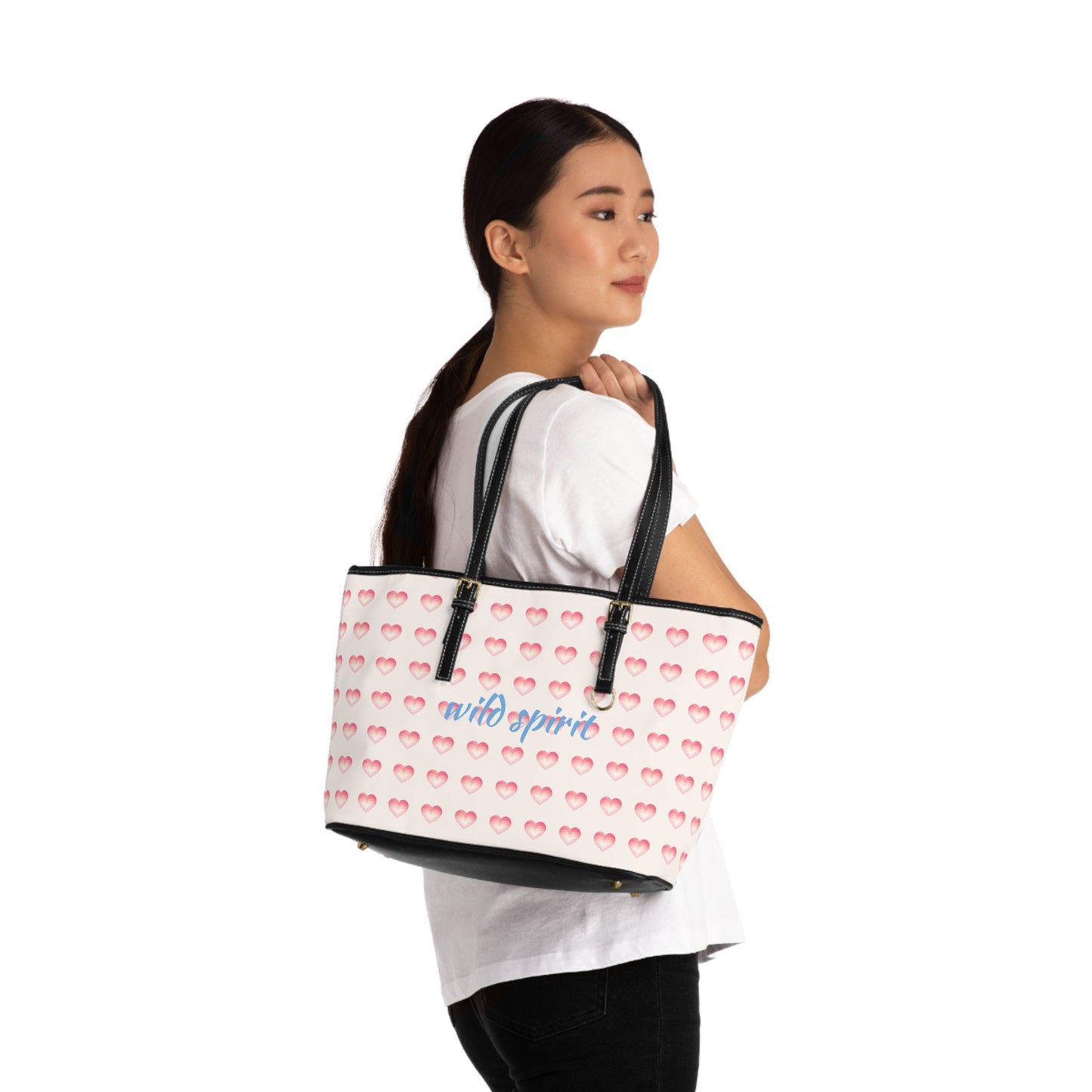 Bolso de hombro Wild Spirit de piel sintética con diseño de corazón: un bolso elegante para el día a día.